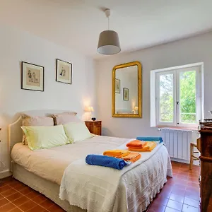les-chambres-du-perussier.fr-provencehotel.com/