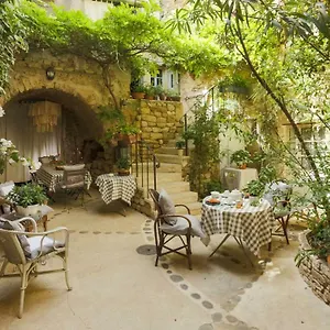 la-cordiere-lourmarin.fr-provencehotel.com/